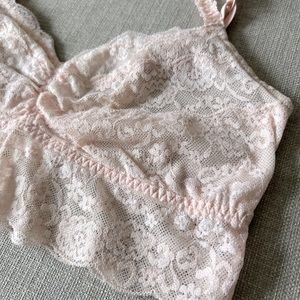 VS Pink - Soft pink stretch lace bralette
